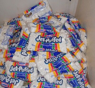 Jett Puffed marshmallows